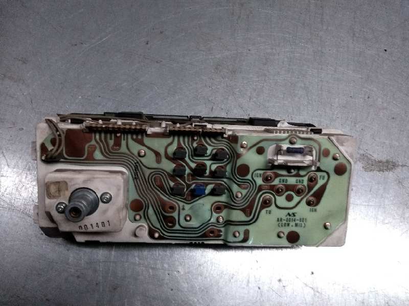 Recambio de cuadro instrumentos para mg rover serie 100 (xp) 111 l referencia OEM IAM AR0014002 S0080 YAC10437