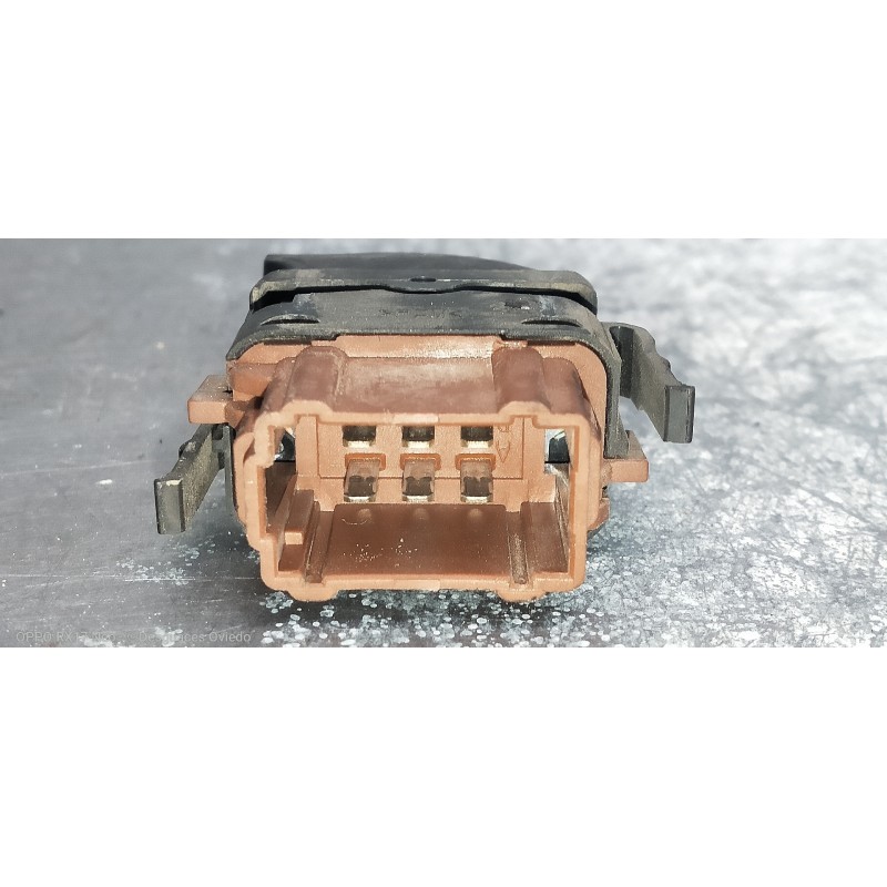 Recambio de mando elevalunas delantero derecho para renault trafic combi (ab 4.01) 29 ln combi9 acristalado referencia OEM IAM 0