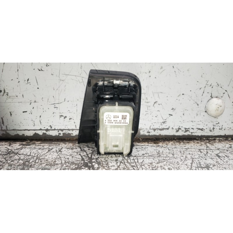 Recambio de mando elevalunas delantero derecho para mercedes clase c (w205) lim. c 220 cdi bluetec (205.004) referencia OEM IAM 