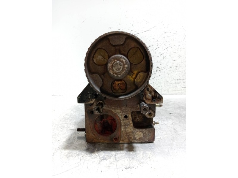 Recambio de culata para ford sierra berlina 1.8 referencia OEM IAM HK  