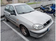 daewoo lanos del año 2001