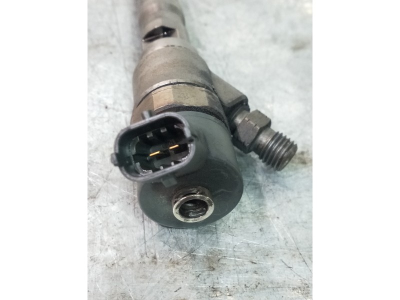 Recambio de inyector para hyundai santa fe (sm) 2.0 crdi vgt comfort referencia OEM IAM 0445110126 3380027900 BOSCH