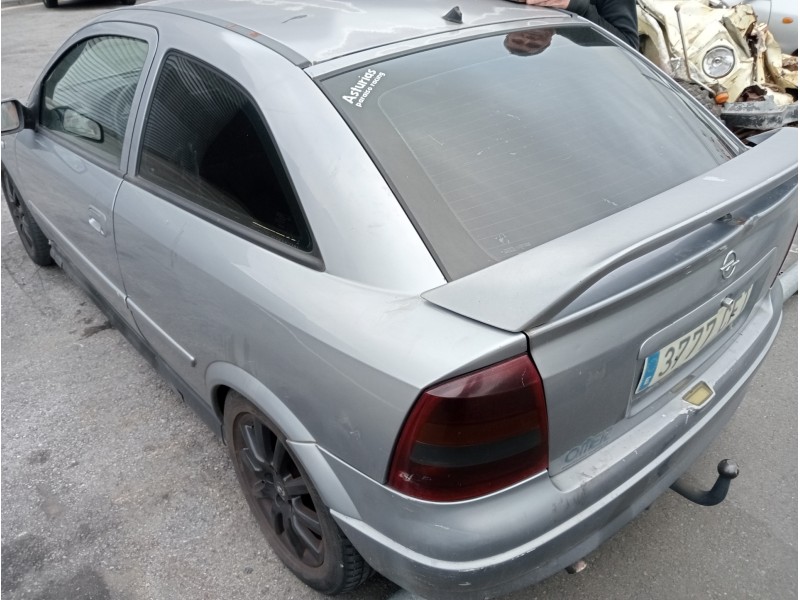opel astra g berlina del año 2003