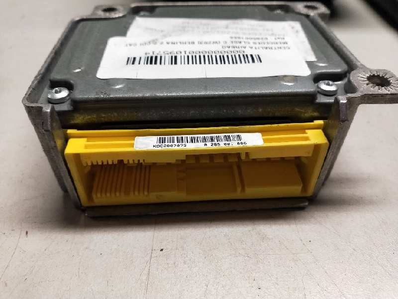 Recambio de centralita airbag para mercedes clase c (w203) berlina 2.2 cdi cat referencia OEM IAM 0285001866 2038206485 Q2