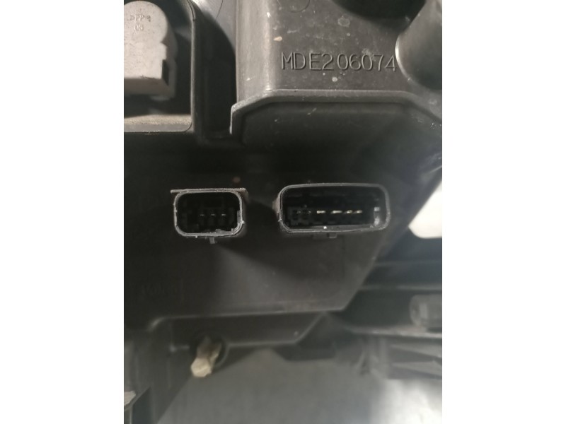 Recambio de faro derecho para renault laguna iii dynamique referencia OEM IAM 260100035R 89901837 XENON