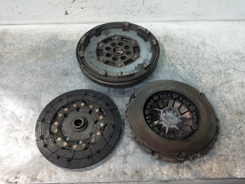 Recambio de kit embrague para hyundai santa fe (sm) 2.0 crdi vgt comfort referencia OEM IAM   