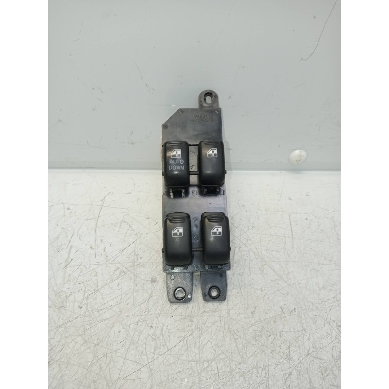 Recambio de mando elevalunas delantero izquierdo para hyundai santa fe (sm) 2.0 crdi vgt comfort referencia OEM IAM 9357026100  