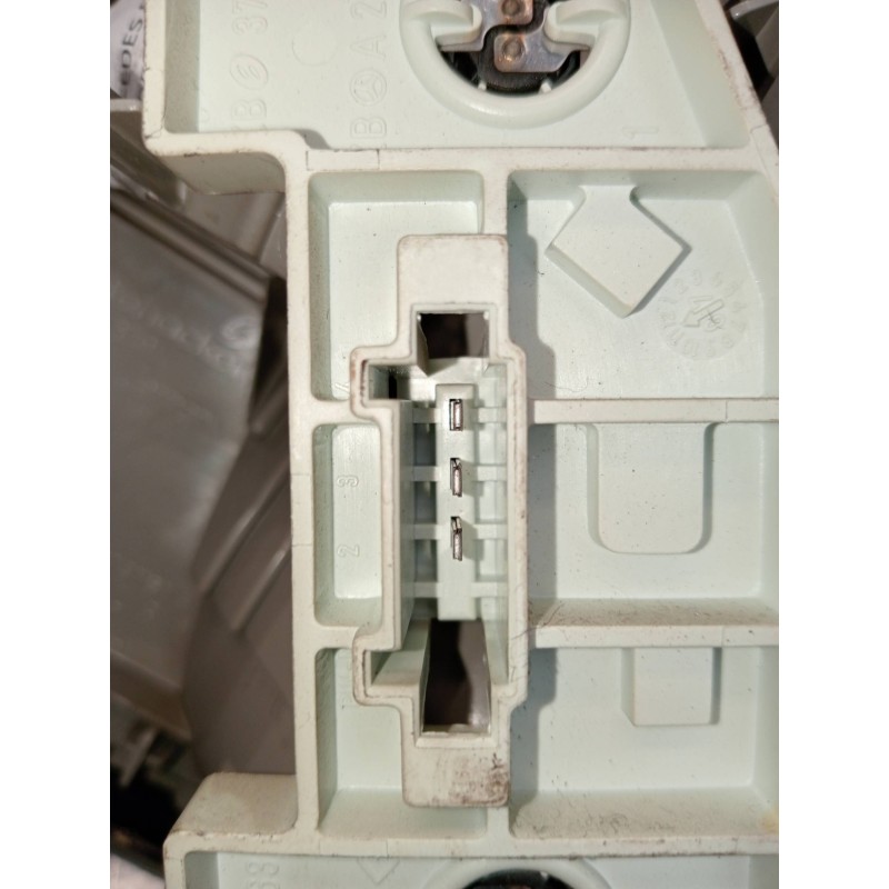 Recambio de piloto trasero derecho interior para mercedes clase e (w211) familiar 270 t cdi (211.216) referencia OEM IAM A211820