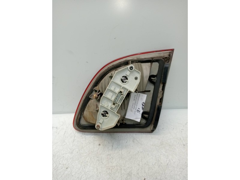 Recambio de piloto trasero izquierdo interior para mercedes clase e (w211) familiar 270 t cdi (211.216) referencia OEM IAM   