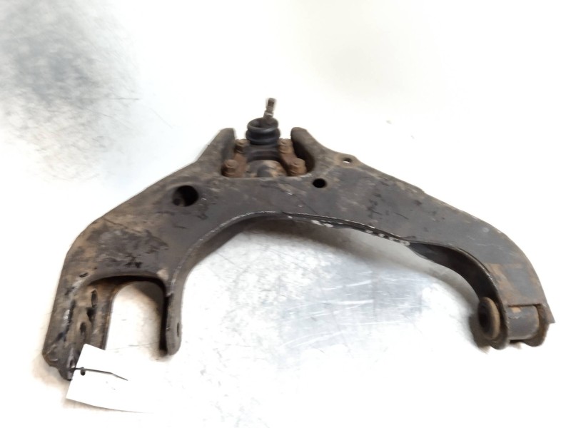 Recambio de brazo suspension inferior delantero derecho para mitsubishi montero (l040) 2500 td (4-ptas.) referencia OEM IAM   
