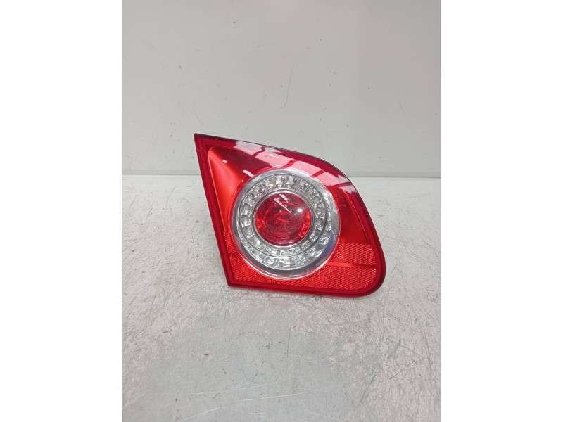 Recambio de piloto trasero izquierdo interior para volkswagen passat berlina (3c2) 2.0 tdi referencia OEM IAM 3C5945093E  