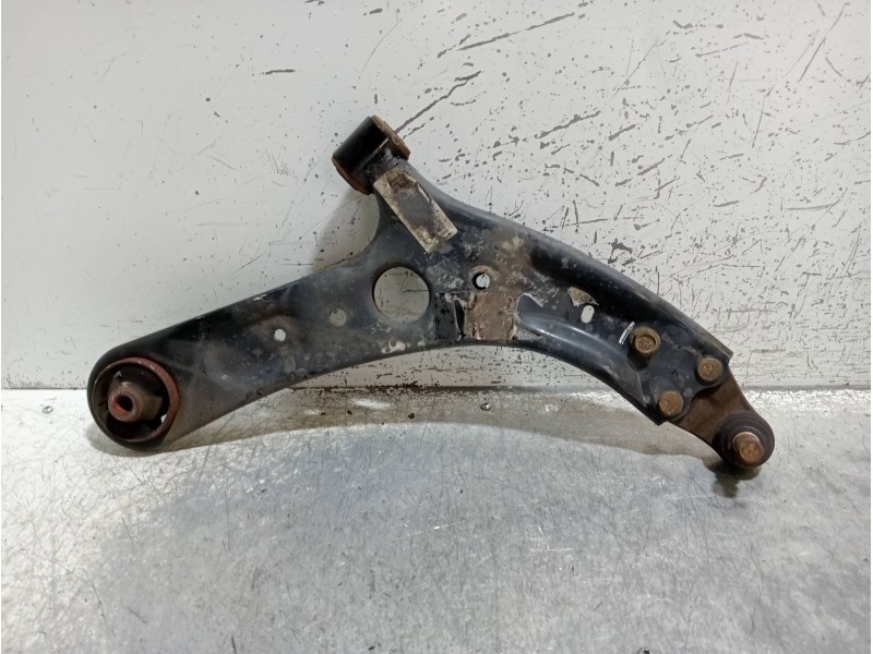 Recambio de brazo suspension inferior delantero derecho para kia cee´d tech referencia OEM IAM   