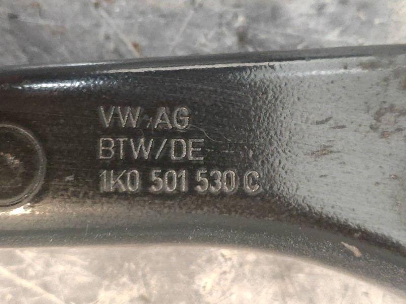 Recambio de brazo suspension superior trasero derecho para volkswagen tiguan (5n1) advance referencia OEM IAM 1K0501530C  