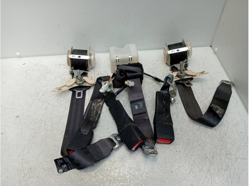 Recambio de juego cinturones trasero para lexus ct 200h referencia OEM IAM   