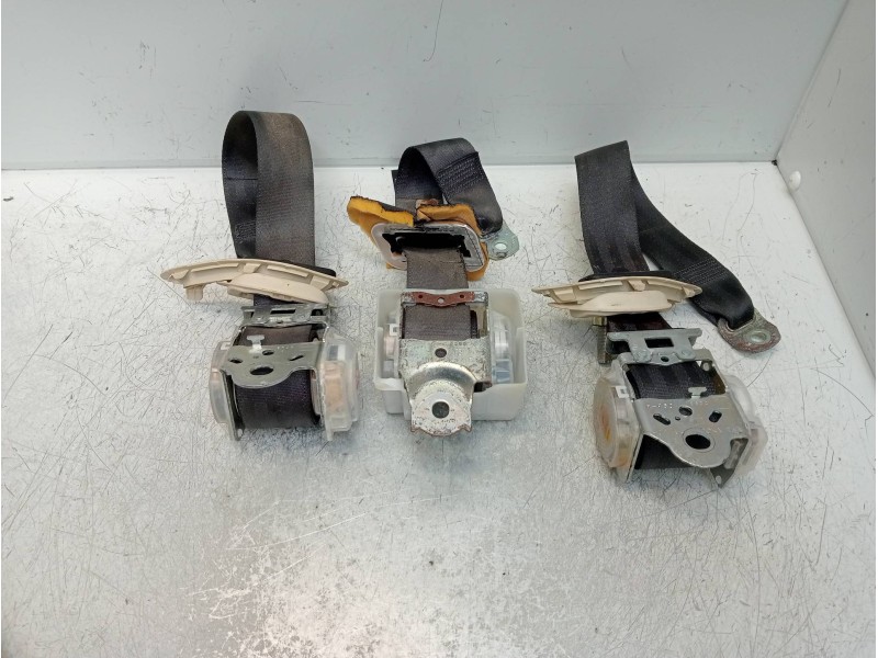 Recambio de juego cinturones trasero para lexus ct 200h referencia OEM IAM   