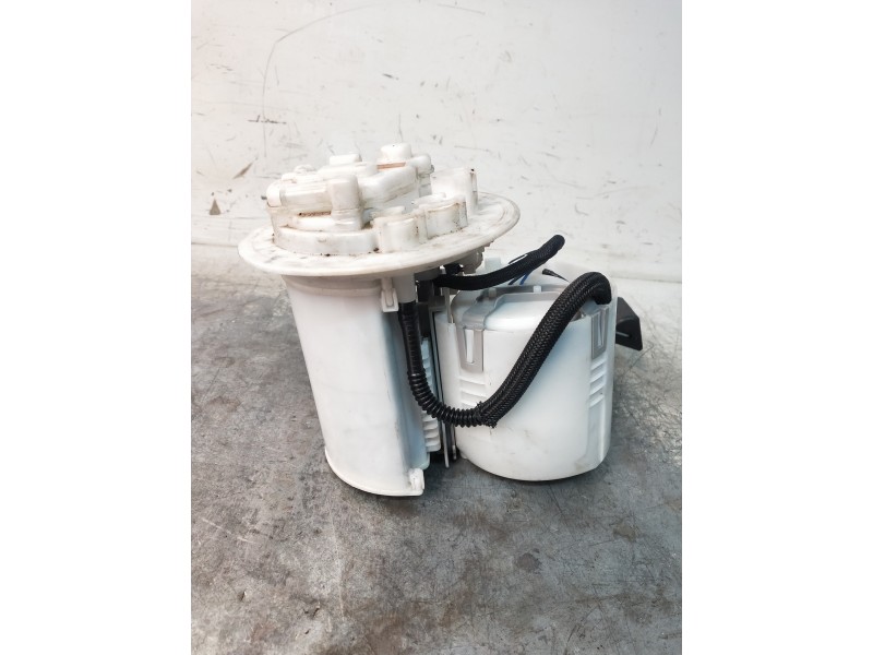 Recambio de bomba combustible para lexus ct 200h referencia OEM IAM 7702047092  