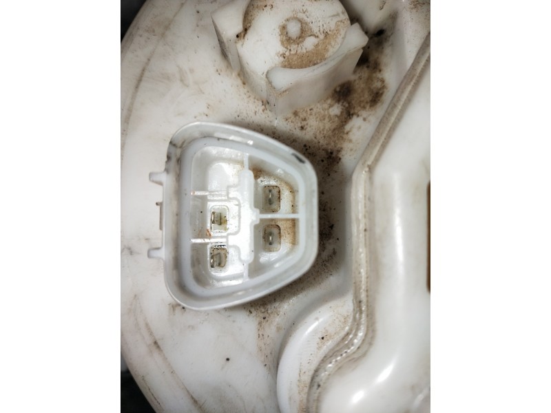 Recambio de bomba combustible para lexus ct 200h referencia OEM IAM 7702047092  