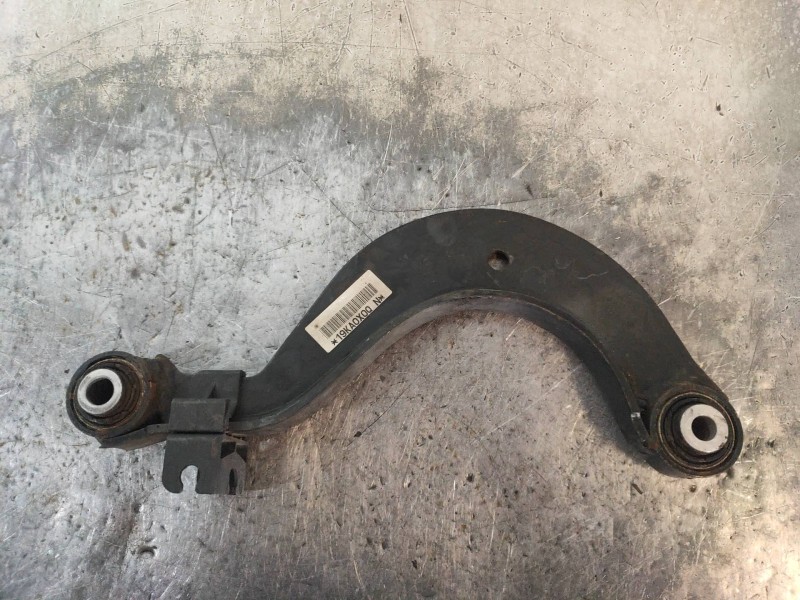 Recambio de brazo suspension superior trasero izquierdo para volkswagen tiguan (5n1) advance referencia OEM IAM 1K0505323N  