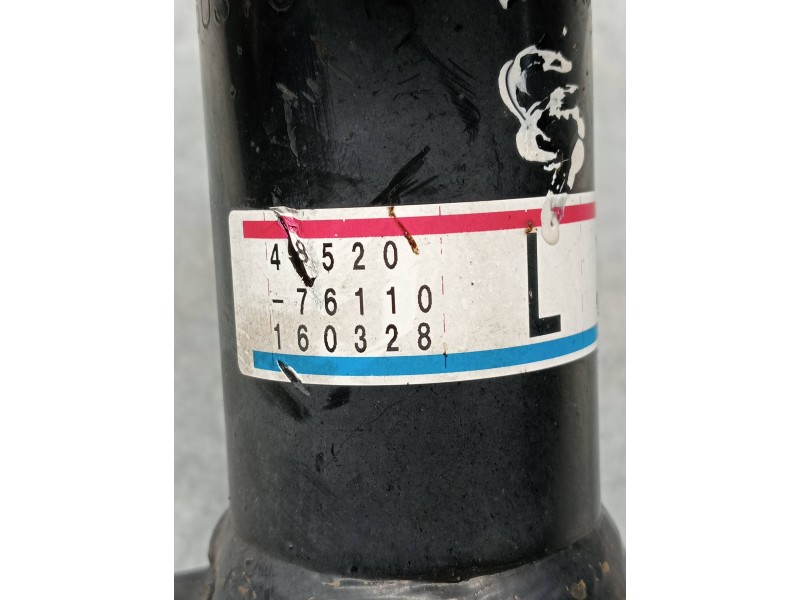 Recambio de amortiguador delantero izquierdo para lexus ct 200h referencia OEM IAM 4852076110  
