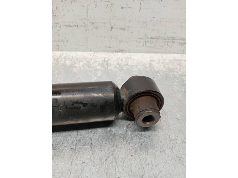 Recambio de amortiguador trasero derecho para lexus ct 200h referencia OEM IAM 4853076110  