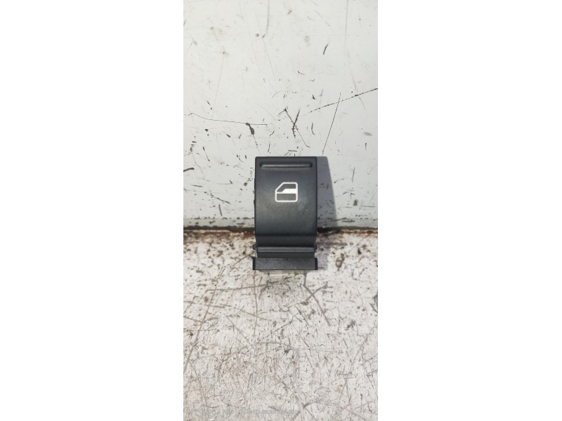 Recambio de mando elevalunas delantero derecho para volkswagen passat berlina (3c2) 2.0 tdi referencia OEM IAM 7L69598558 331901