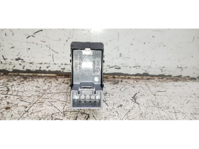 Recambio de mando elevalunas delantero derecho para volkswagen passat berlina (3c2) 2.0 tdi referencia OEM IAM 7L69598558 331901