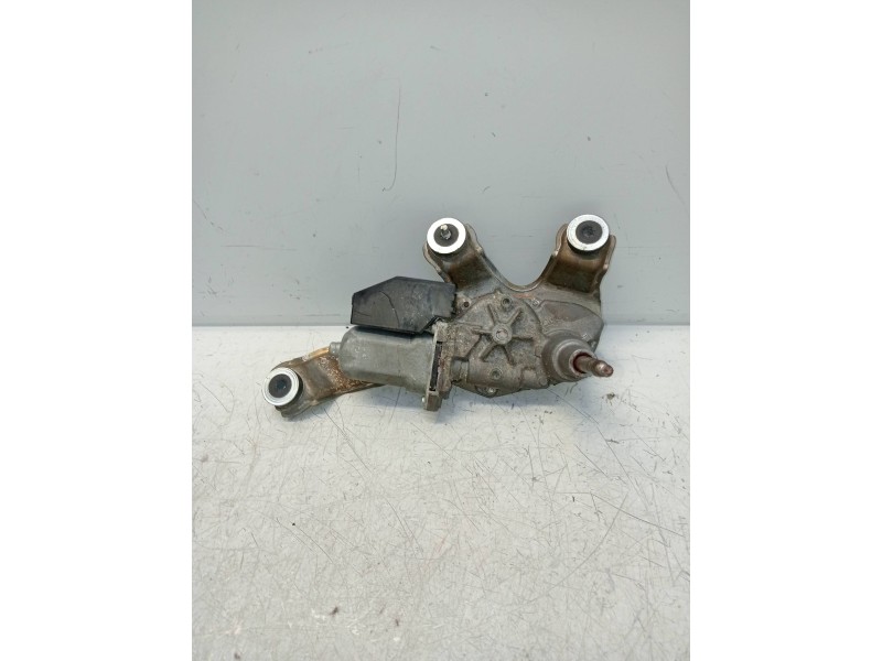 Recambio de motor limpia trasero para lexus ct 200h referencia OEM IAM    Recambio de motor limpia trasero para lexus ct 200h referencia OEM IAM