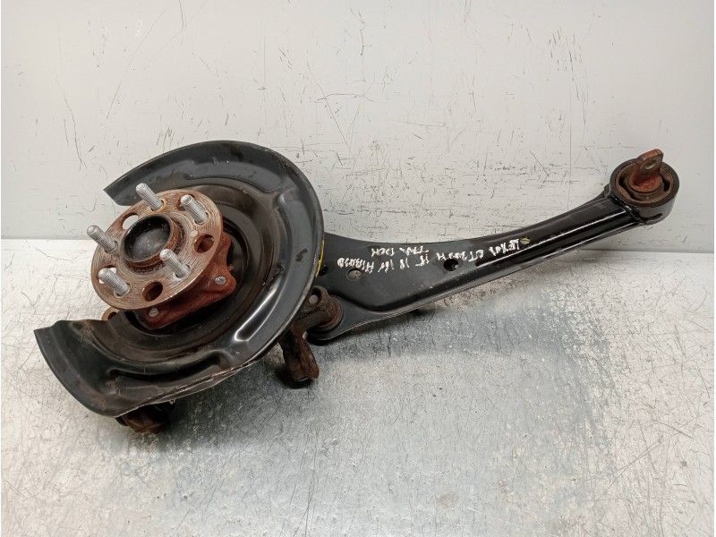 Recambio de mangueta trasera derecha para lexus ct 200h referencia OEM IAM   