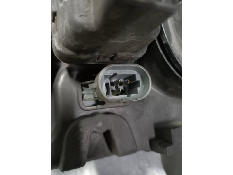 Recambio de faro derecho para renault scenic rx4 (ja0) 1.9 dci referencia OEM IAM 260108021R  