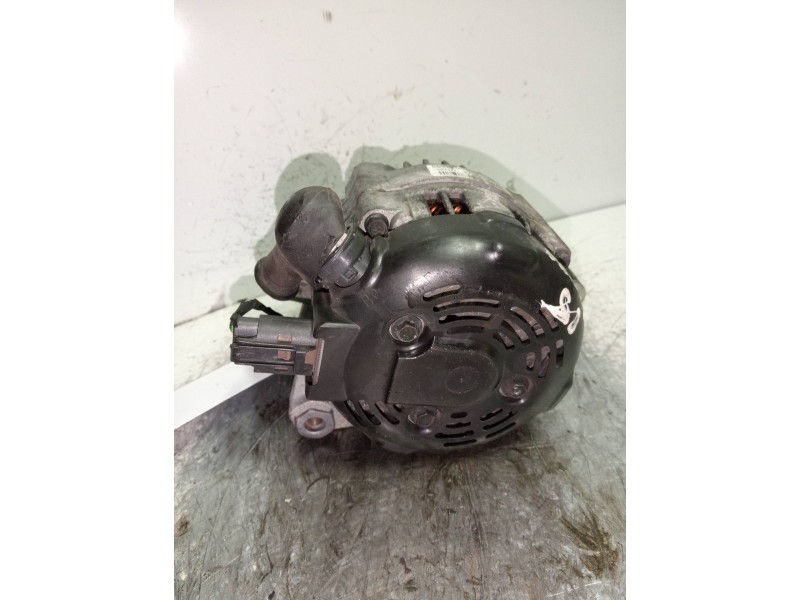 Recambio de alternador para kia cee´d tech referencia OEM IAM 373002A750  