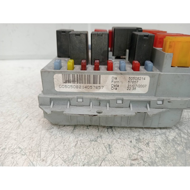 Recambio de caja reles / fusibles para alfa romeo 159 sportwagon (140) 1.9 jtdm 8v / selective referencia OEM IAM 50508214  