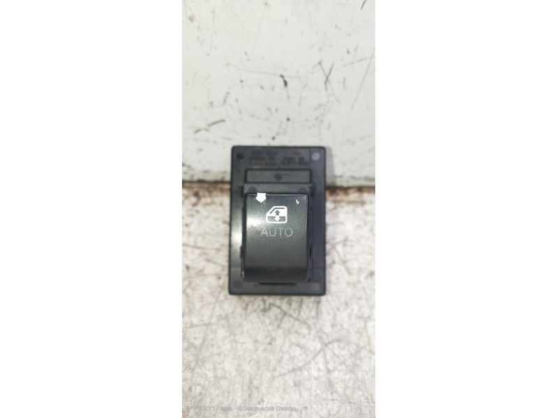 Recambio de mando elevalunas delantero derecho para kia cee´d sporty wagon concept referencia OEM IAM 935751H100  5P