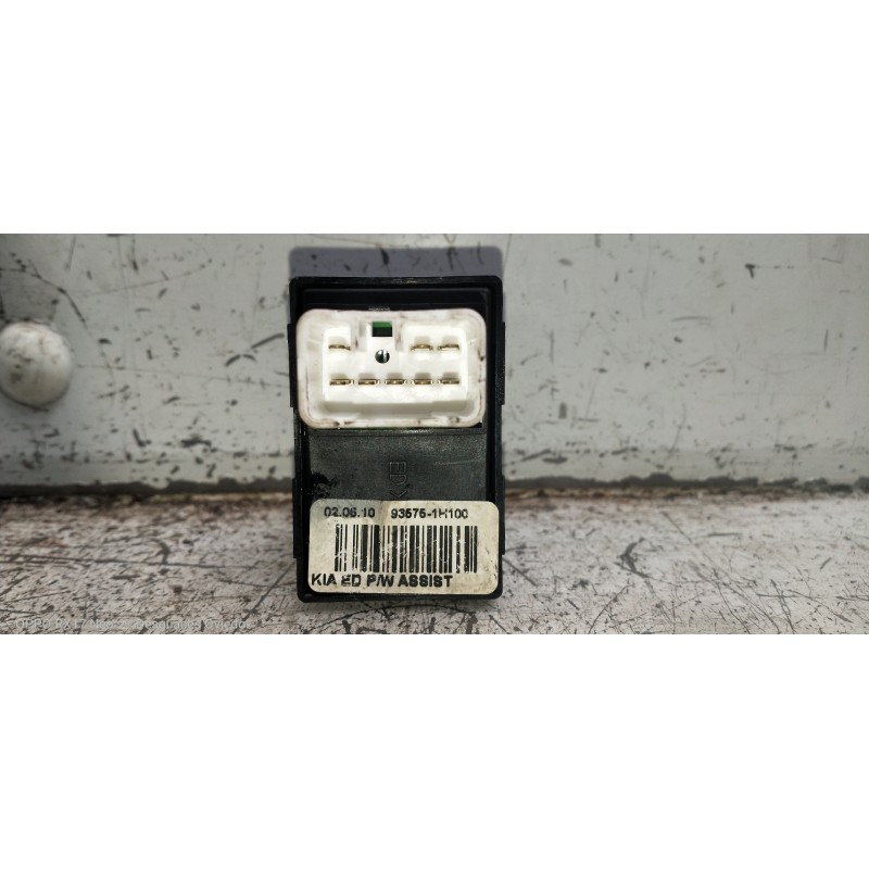 Recambio de mando elevalunas delantero derecho para kia cee´d sporty wagon concept referencia OEM IAM 935751H100  5P