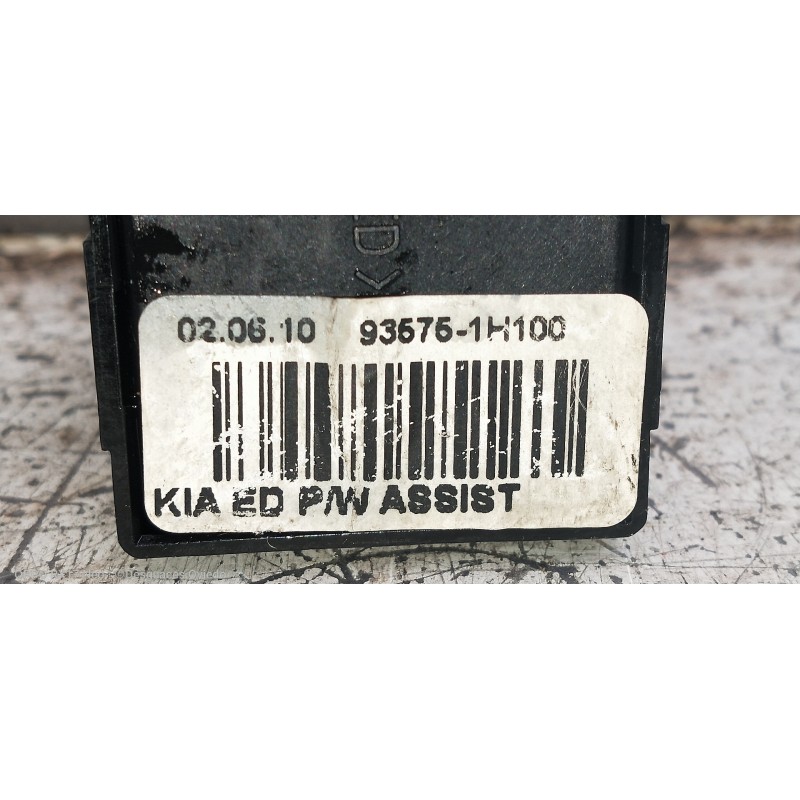 Recambio de mando elevalunas delantero derecho para kia cee´d sporty wagon concept referencia OEM IAM 935751H100  5P