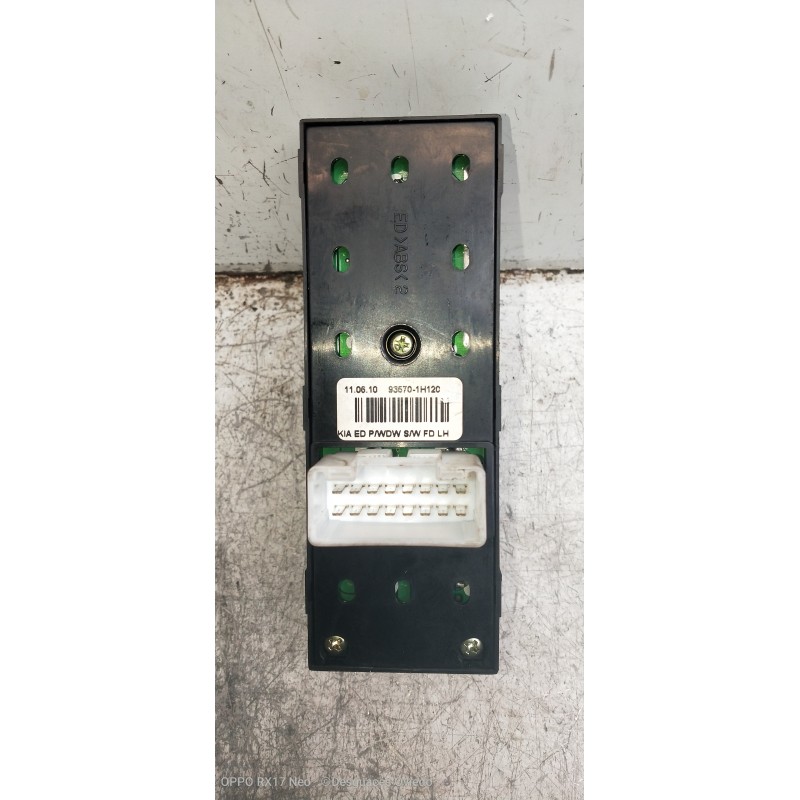 Recambio de mando elevalunas delantero izquierdo para kia cee´d sporty wagon concept referencia OEM IAM 935751H120  5P
