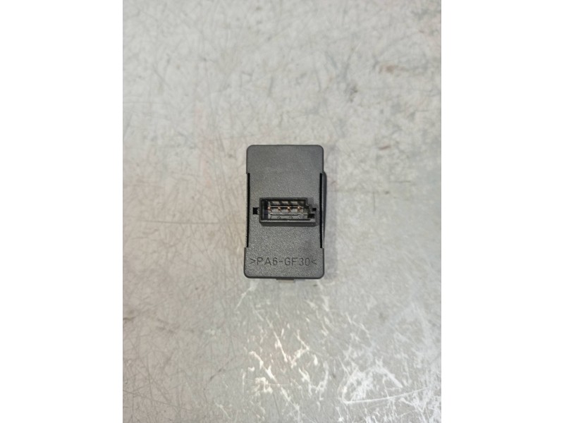 Recambio de mando elevalunas trasero derecho para bmw serie 3 berlina (e46) 320d referencia OEM IAM 6902174  