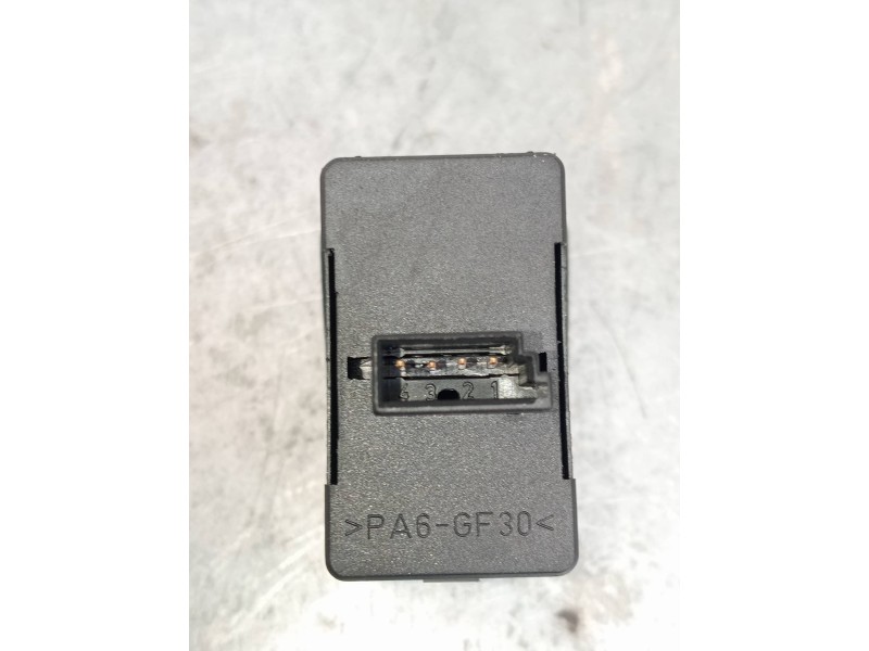 Recambio de mando elevalunas trasero izquierdo para bmw serie 3 berlina (e46) 320d referencia OEM IAM 6902174  