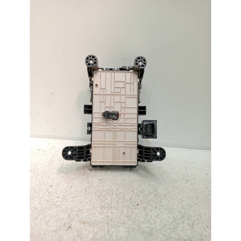 Recambio de caja reles / fusibles para suzuki grand vitara jb (jt) 1,9 ltr. ddis jlx-e 5-türig referencia OEM IAM   