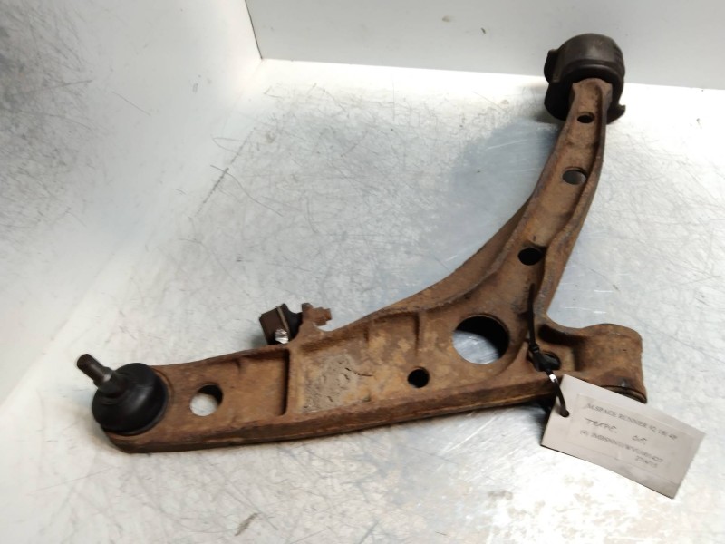 Recambio de brazo suspension inferior delantero derecho para mitsubishi space runner (n10/n20) gli referencia OEM IAM   