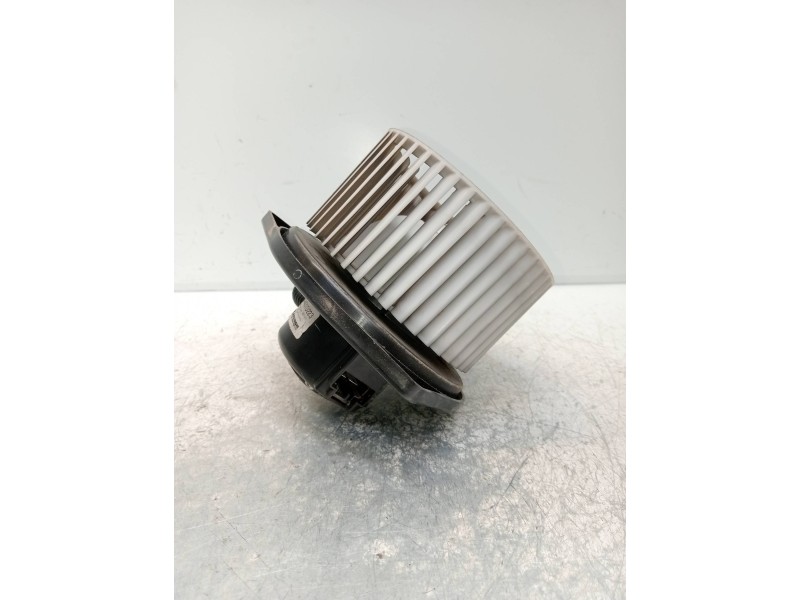 Recambio de motor calefaccion para suzuki grand vitara jb (jt) 1,9 ltr. ddis jlx-e 5-türig referencia OEM IAM CSA431D223  