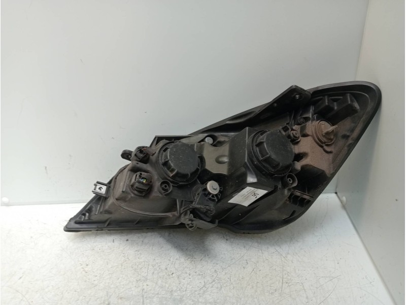 Recambio de faro derecho para kia cee´d sporty wagon concept referencia OEM IAM   