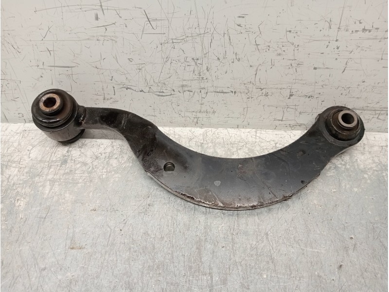Recambio de brazo suspension superior trasero izquierdo para lexus ct 200h referencia OEM IAM    Recambio de brazo suspension superior trasero izquierdo para lexus ct 200h referencia OEM IAM