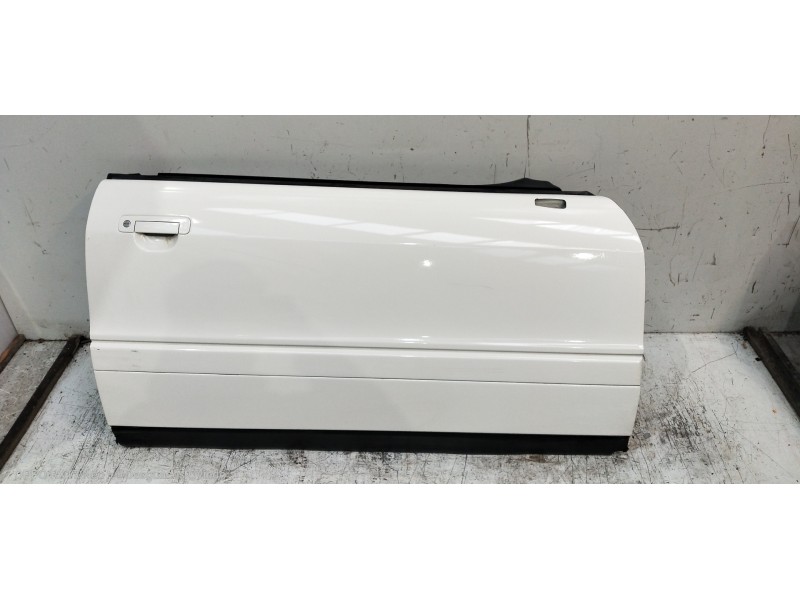 Recambio de puerta delantera derecha para audi coupe (8b3) básico referencia OEM IAM   3P