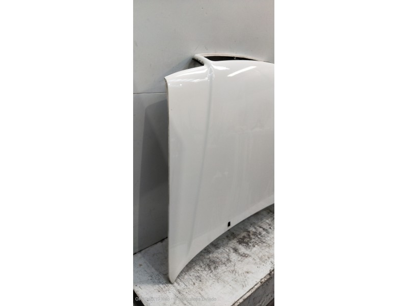 Recambio de capot para audi coupe (8b3) básico referencia OEM IAM   