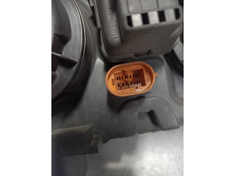 Recambio de faro izquierdo para renault scenic rx4 (ja0) 1.9 dci referencia OEM IAM 7701047606 7700432094 