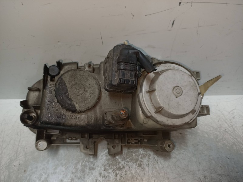Recambio de faro derecho para renault safrane (b54) 2.2i referencia OEM IAM   