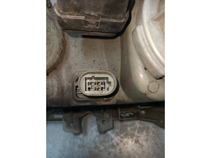 Recambio de faro derecho para renault safrane (b54) 2.2i referencia OEM IAM   