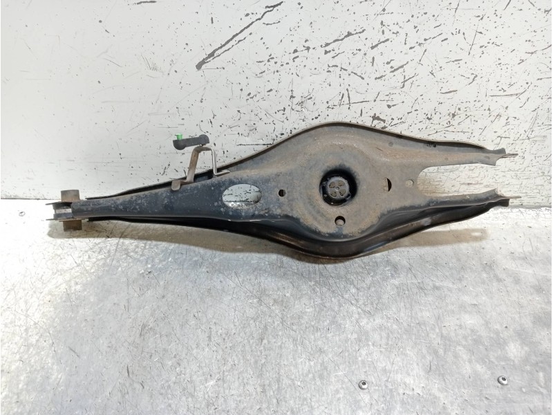 Recambio de brazo suspension inferior trasero izquierdo para volkswagen golf vii lim. (5g1) 2.0 tdi referencia OEM IAM 5Q0505311