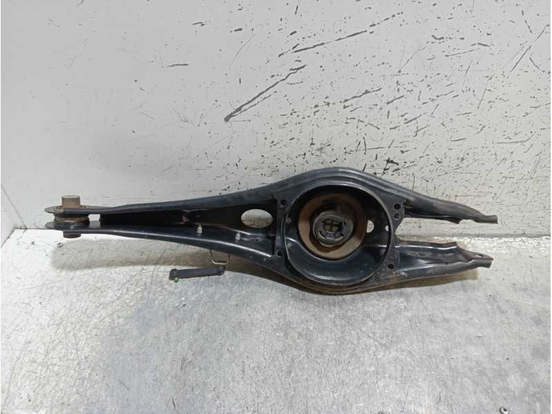 Recambio de brazo suspension inferior trasero izquierdo para volkswagen golf vii lim. (5g1) 2.0 tdi referencia OEM IAM 5Q0505311
