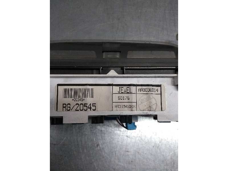 Recambio de cuadro instrumentos para mg rover serie 25 (rf) 2.0 idt cat referencia OEM IAM AR0038014 RG20545 S0176 YAC115410XXX Recambio de cuadro instrumentos para mg rover serie 25 (rf) 2.0 idt cat referencia OEM IAM AR0038014 RG20545 S0176 YAC115410XXX
